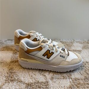 Women’s New Balance 550
